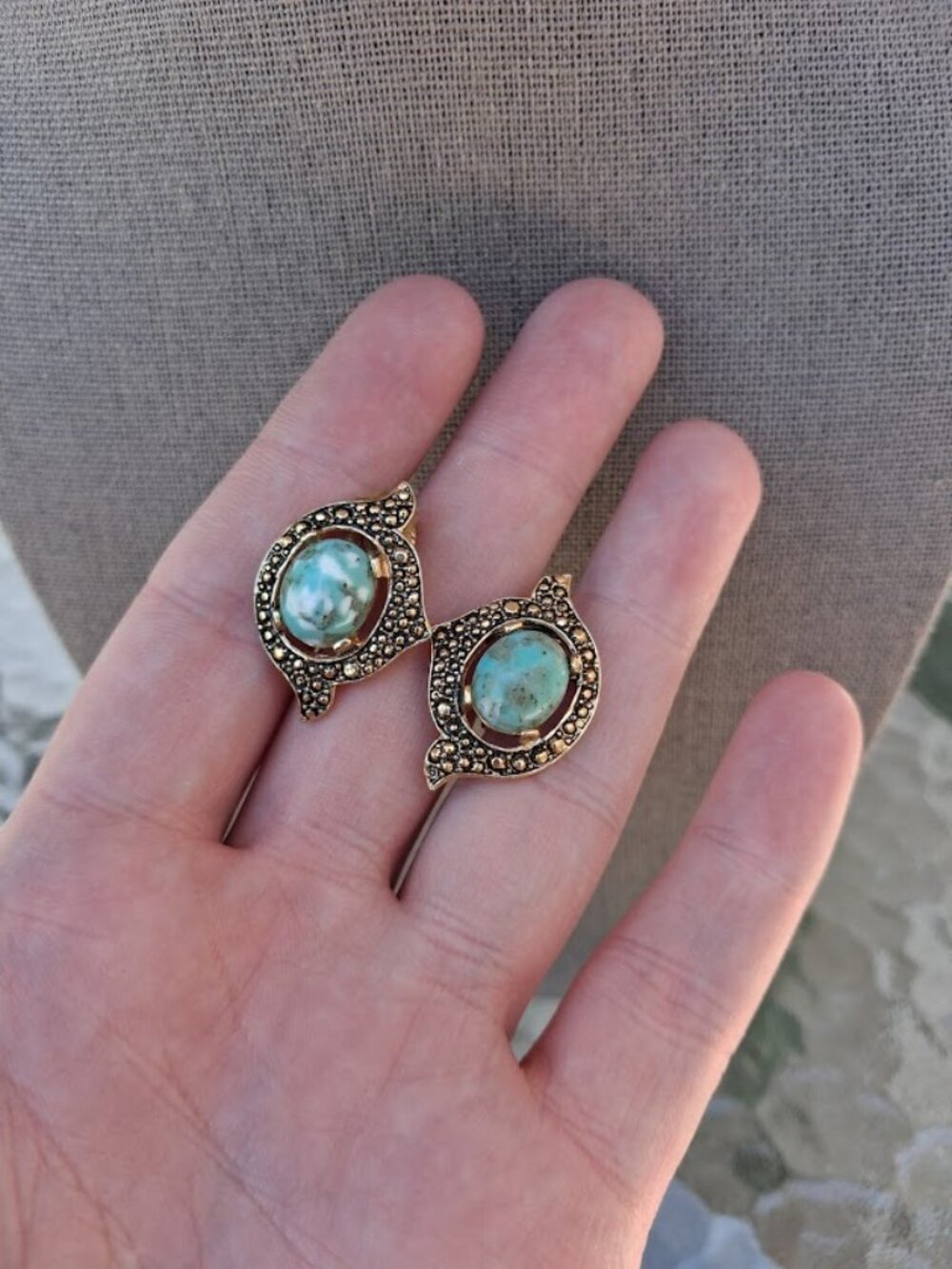 Vintage Sarah Coventry clip on earrings